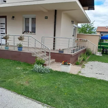 公寓 Komfort Full House In Sarajevo 9 Kreveta 1 Bracni