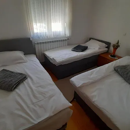 Komfort Full House In Sarajevo 9 Kreveta 1 Bracni * Doglodi